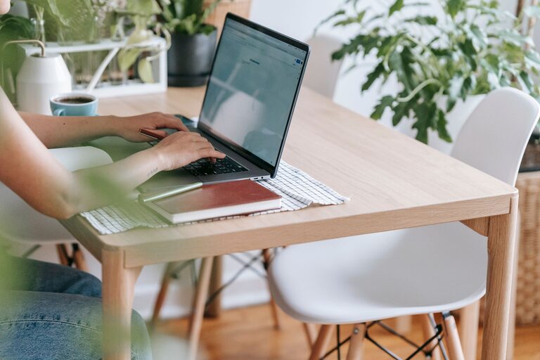 Tips for Creating a Cozy and Productive Home Office Space